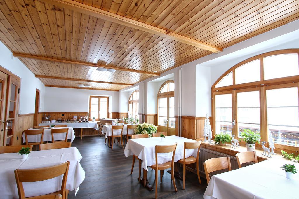 Hotel Breithorn Blatten  Bagian luar foto